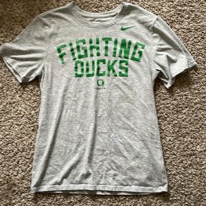 NIKE ✔️  Oregon ducks tee